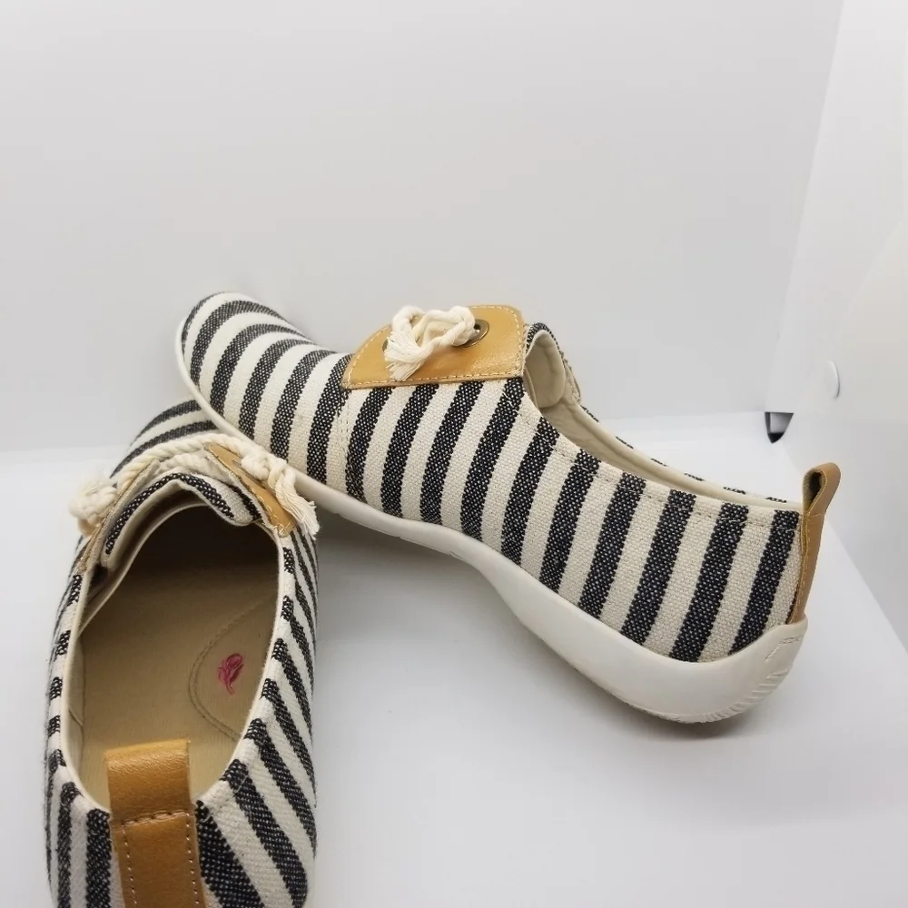 Ros Hommerson Calypso striped slip-on sneaker in black/cream size 9